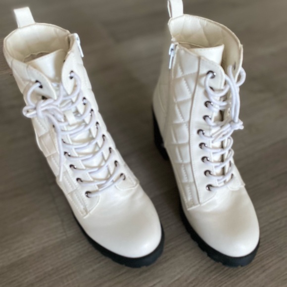 Heeled combat boots - Picture 3 of 3